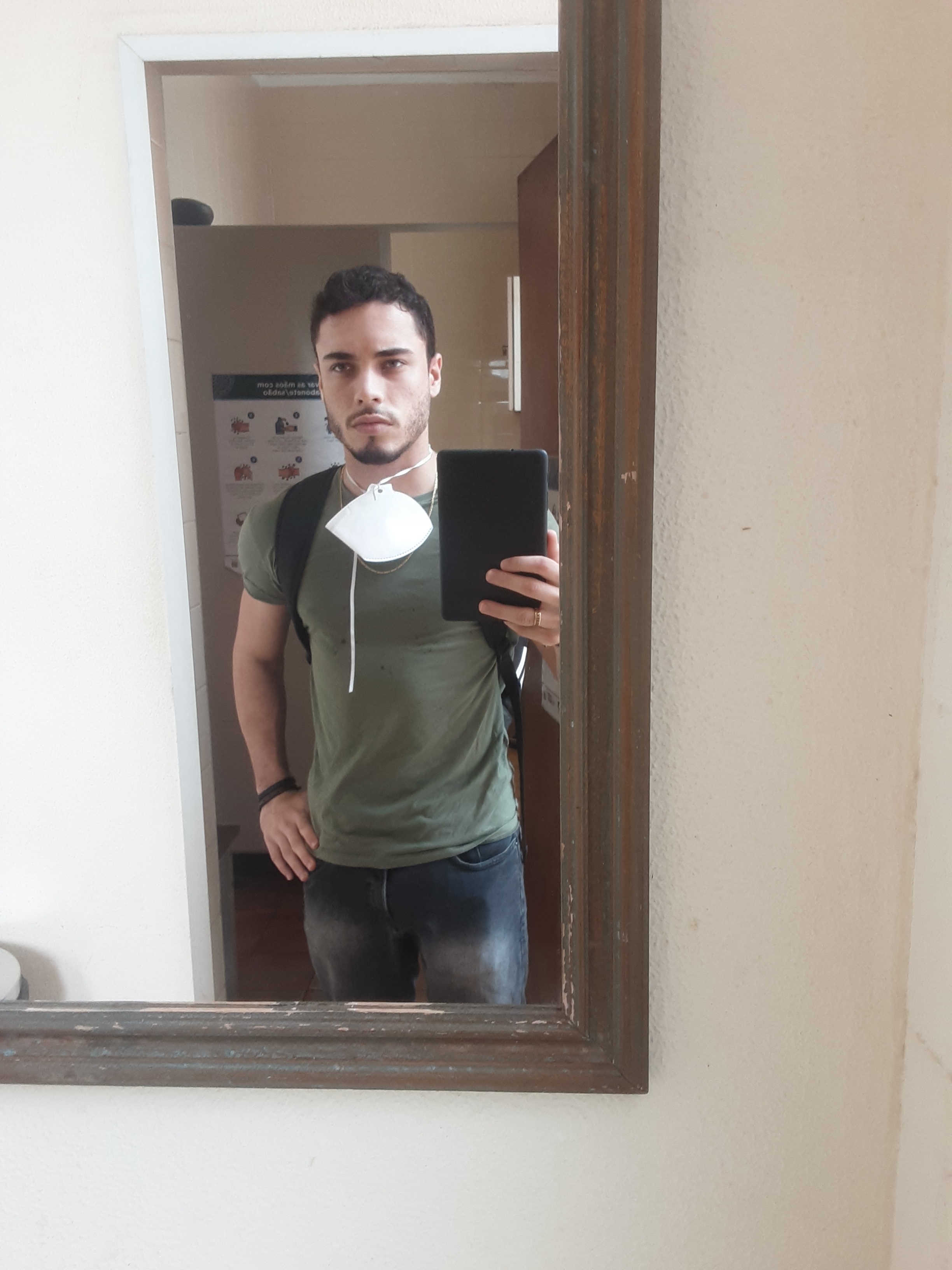 FaceApp 1649769726449