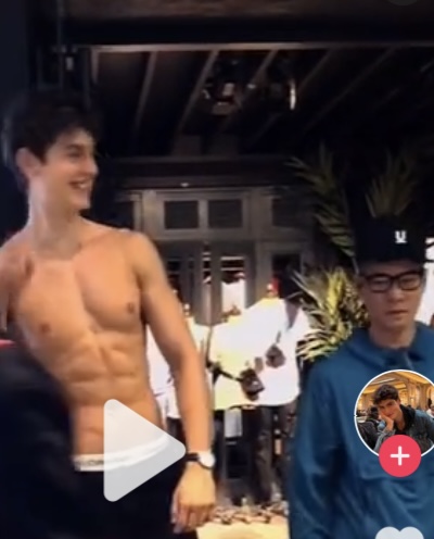 C110F24E 8668 46D8 A42B 0F96DFCDEBEC