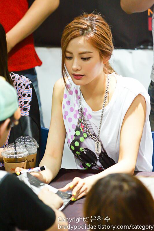 Nana After School First Love Fan Signing Event Pics orange caramel 35023827 533 800