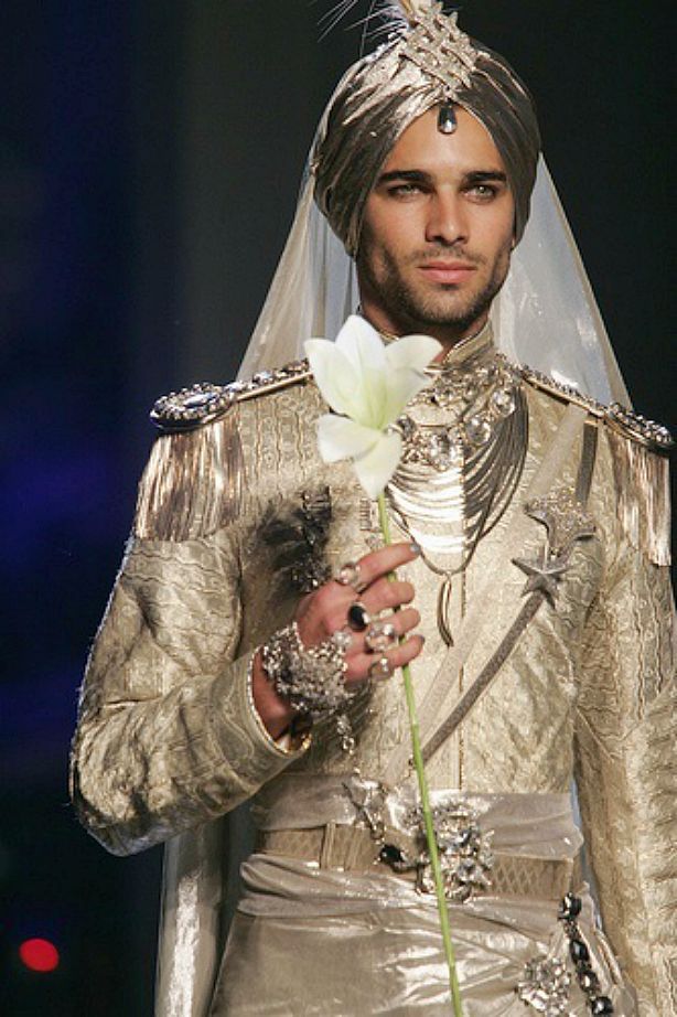 F34B4700 D6BC 428E BDA4 CF4EBC041223