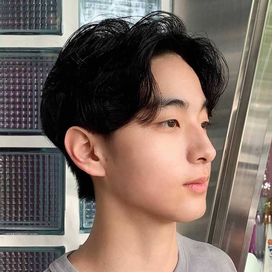 Curtain bangs hairstyle trend Asian mensmileclub thailand