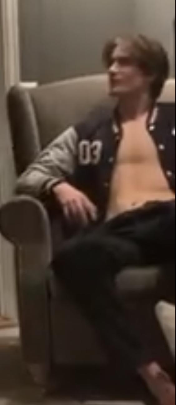 3B5F0ABA 4665 422C A855 17ED0BF5EDFC