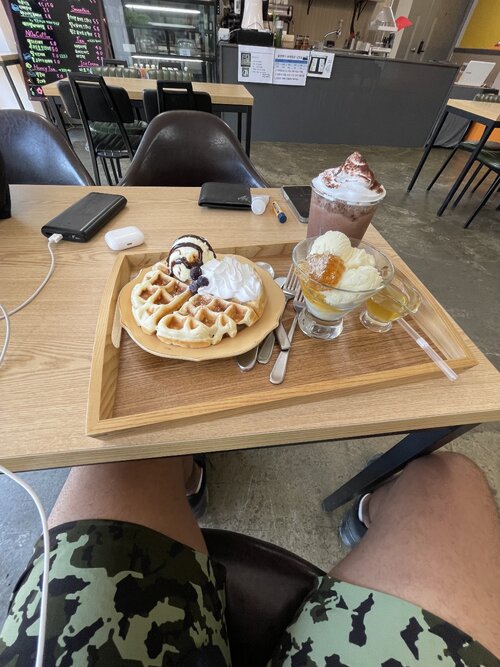 2D8A59AE-159C-4AA3-83B5-C12C2A79FC76.jpeg