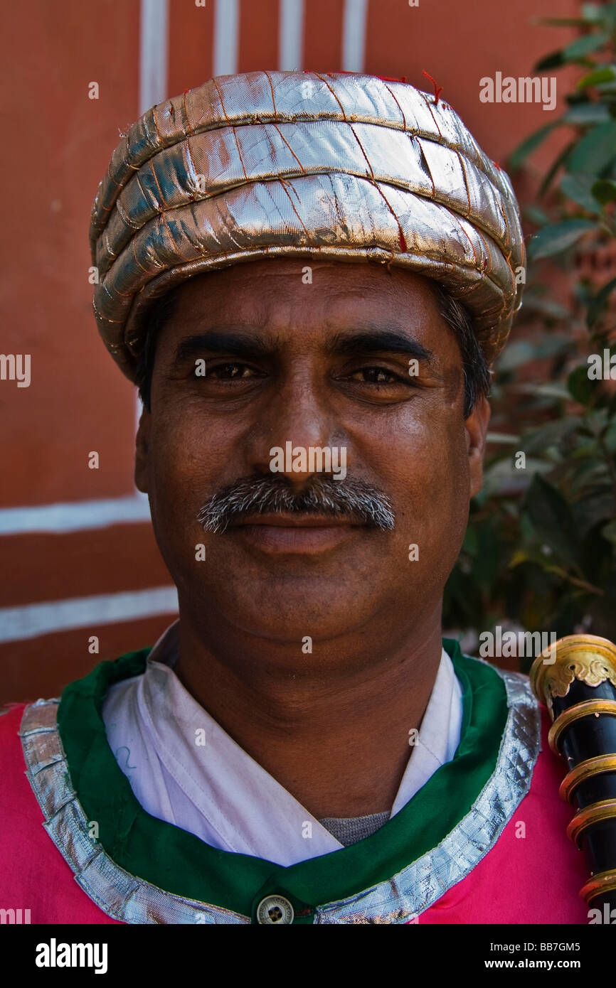 Indian man wearing a turban north india india asia BB7GM5