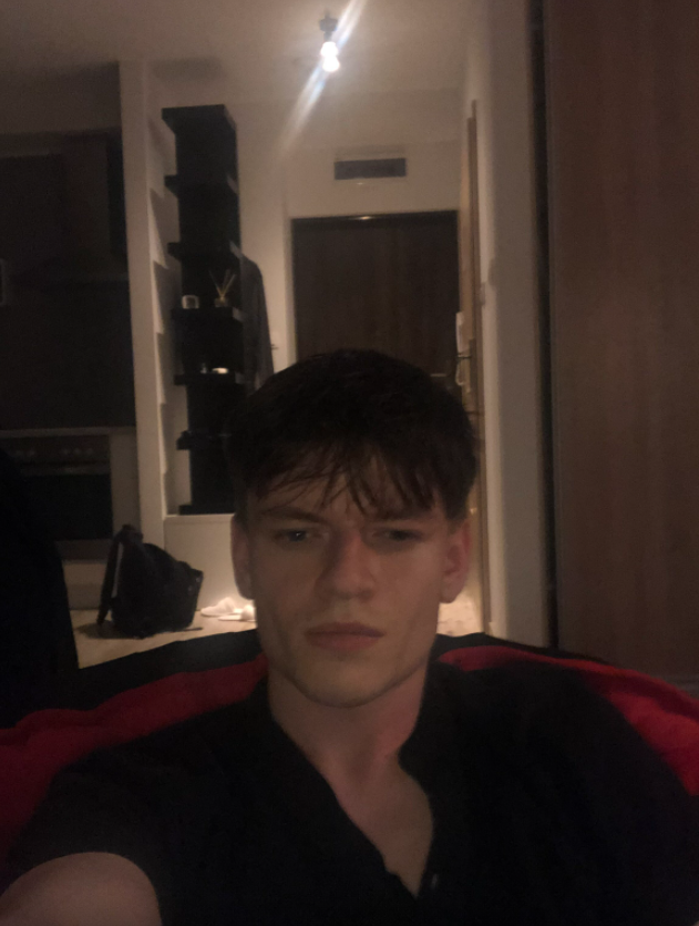 Guy2