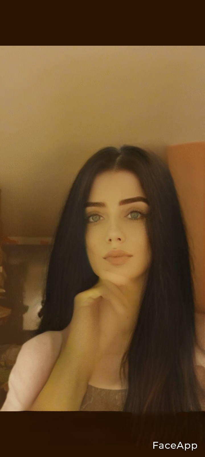 FaceApp 1651756934943