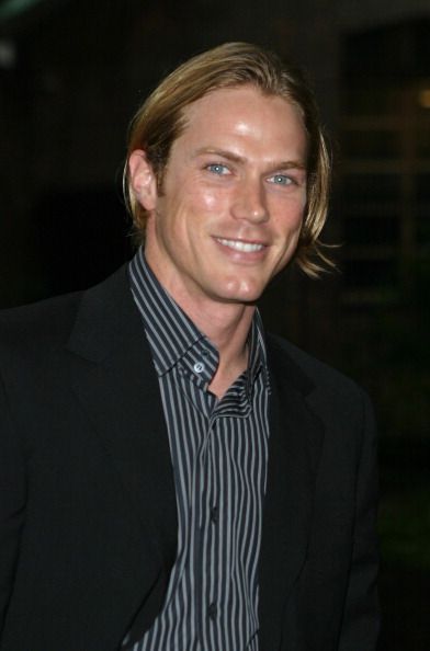 40cf45f8be6f78d4a3db9e9667584016  jason lewis season premiere