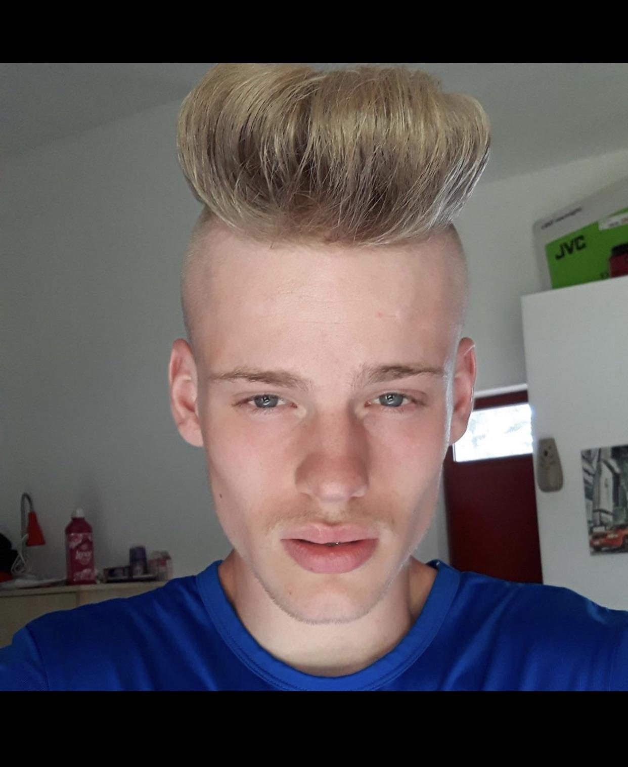 915E1C11 9533 4E23 9AAD 69AA41756E4F