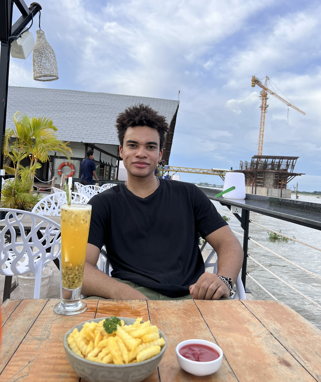 947EF9EE AFCB 4A75 BF31 D45B77030F94