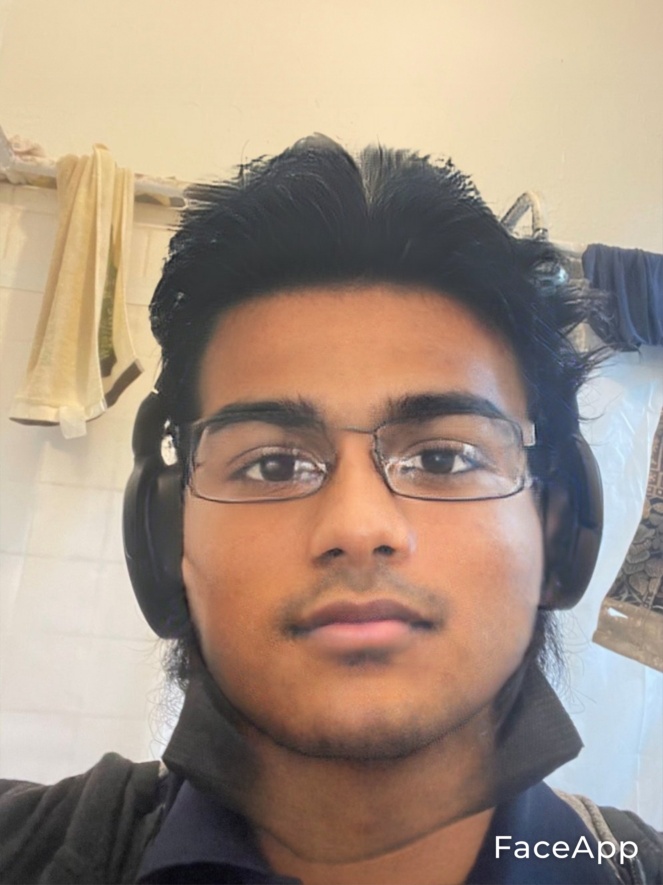 FaceApp 1653154509732