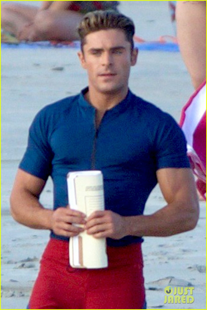 Zac efron alexandra daddario baywatch beach set 06
