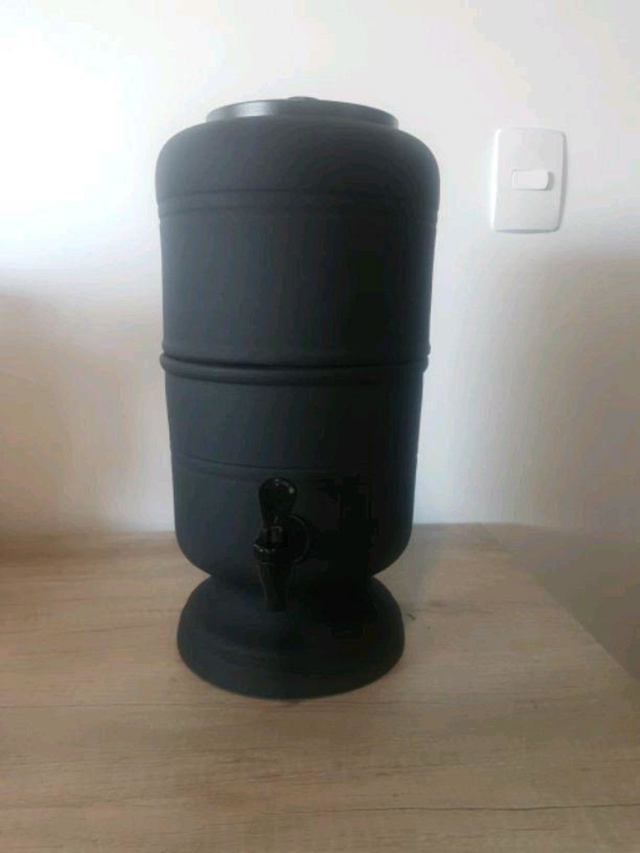 Filtro de barro pintado todo preto decoracao