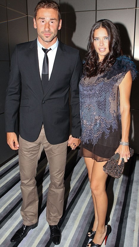 Adriana lima ve esi marco jaric 20130722113120 b