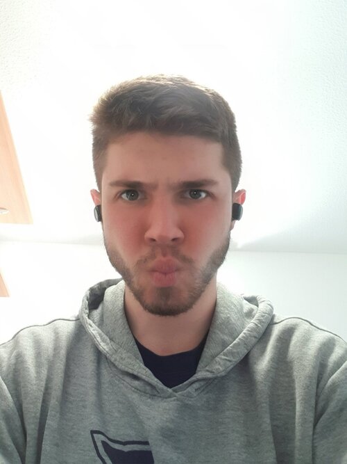 FaceApp_1652287009787.jpg