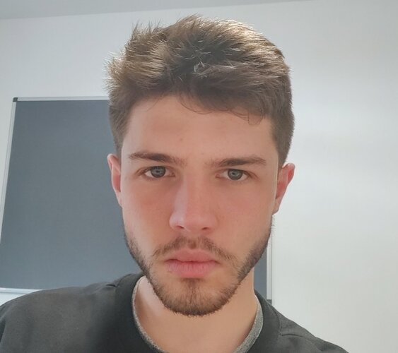 FaceApp_1653503583039.jpg