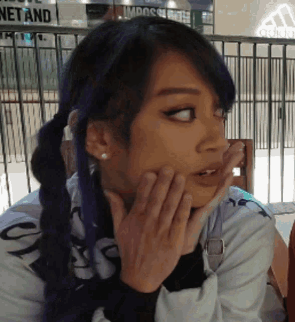 Face squish kyootbot