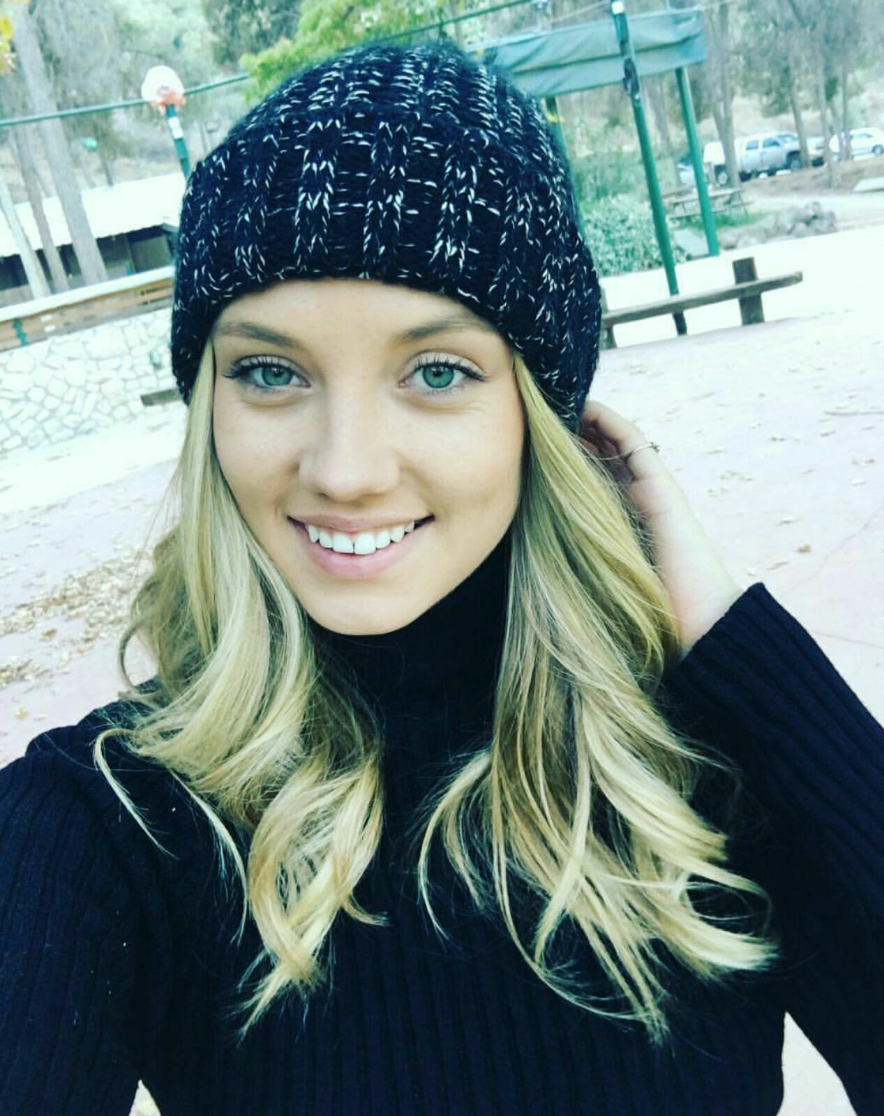 HotBlondie5