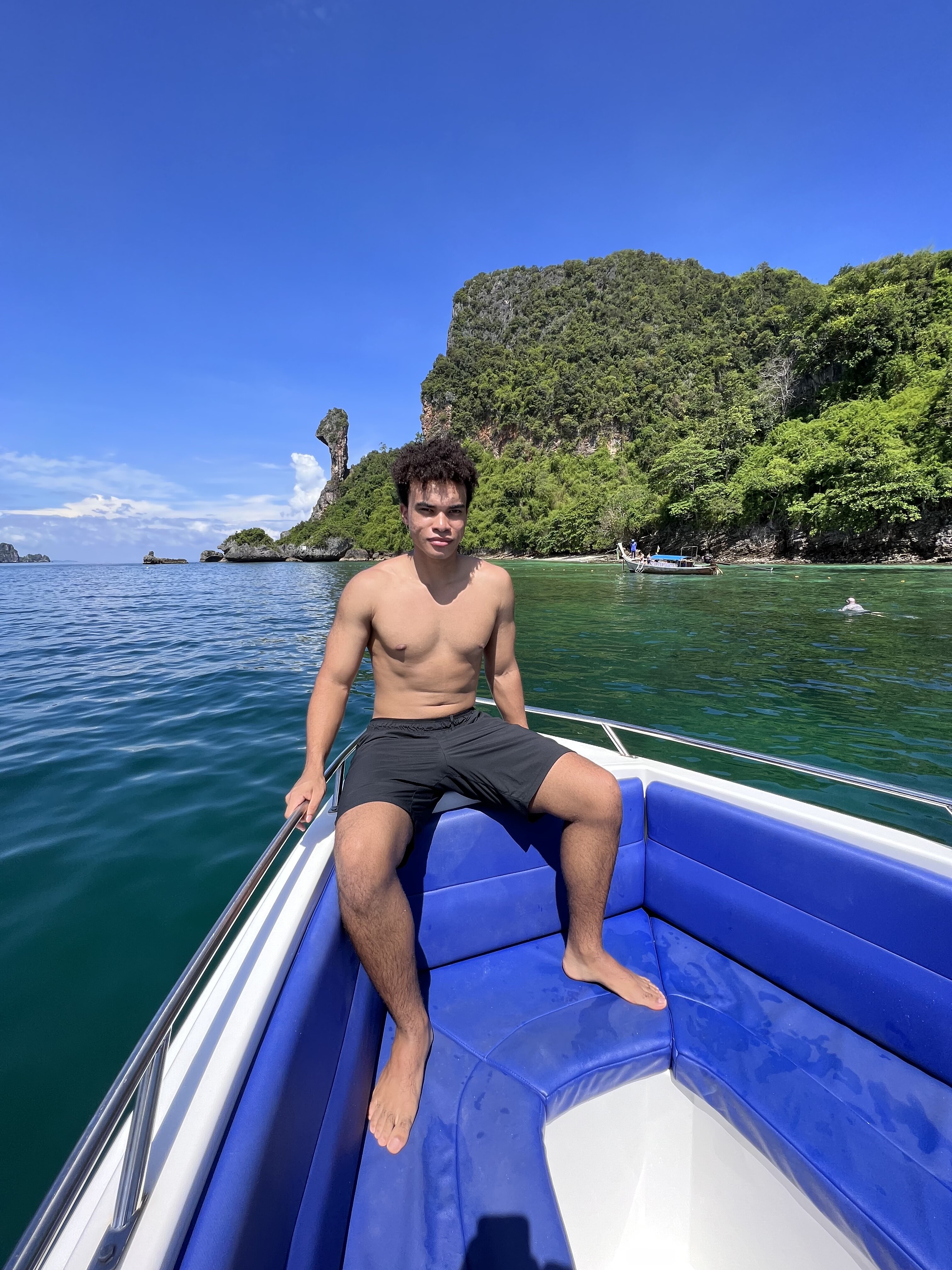 74C089B8 F49A 4BCD 8D70 E86A293B854E