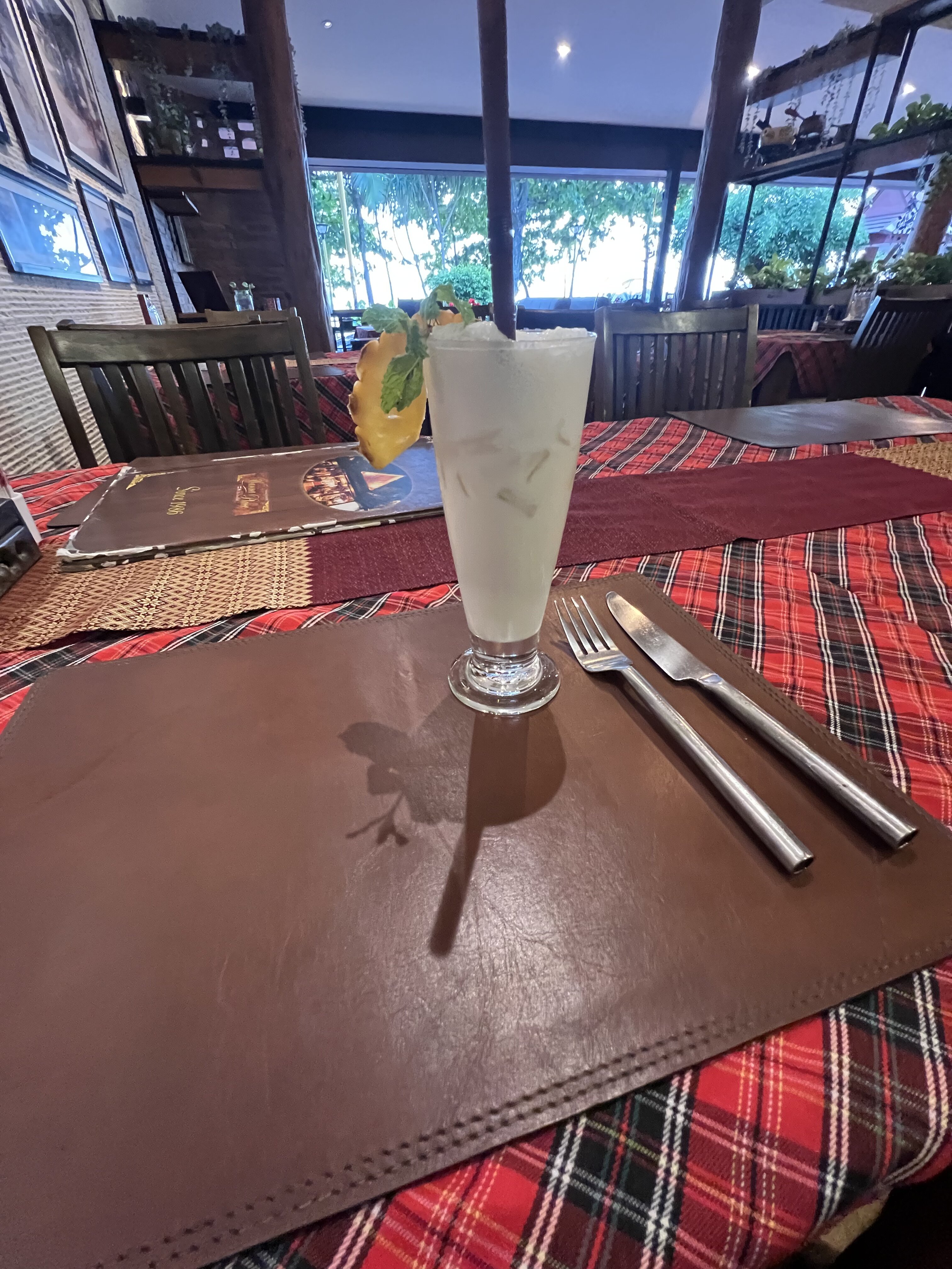 19B93962 6857 4C6B A25A 05E7B71C42AD