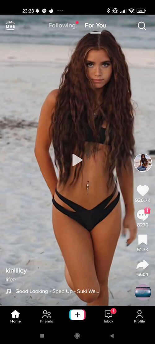 Screenshot_2022-06-06-23-28-46-289_com.zhiliaoapp.musically.jpg