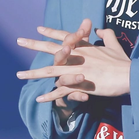 E8410361 E379 4C08 B6DD 20734A47B24A