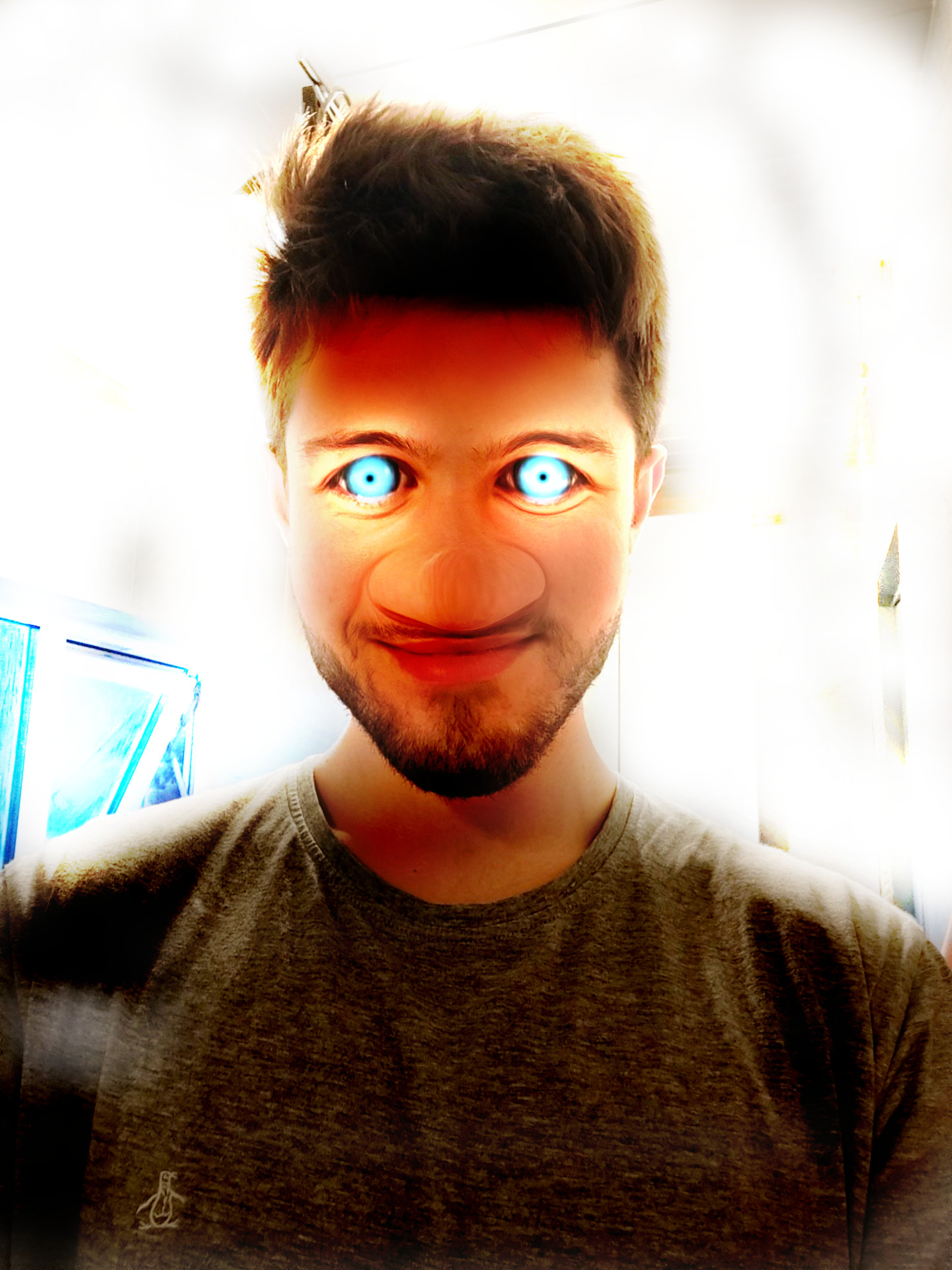 2967371 2934466 face smile