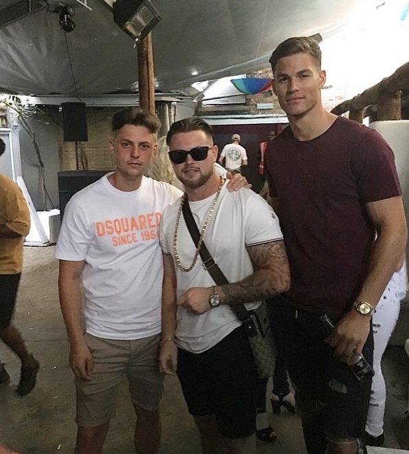 FDE7C61A FACA 46B5 90AC F8500C0DB35F