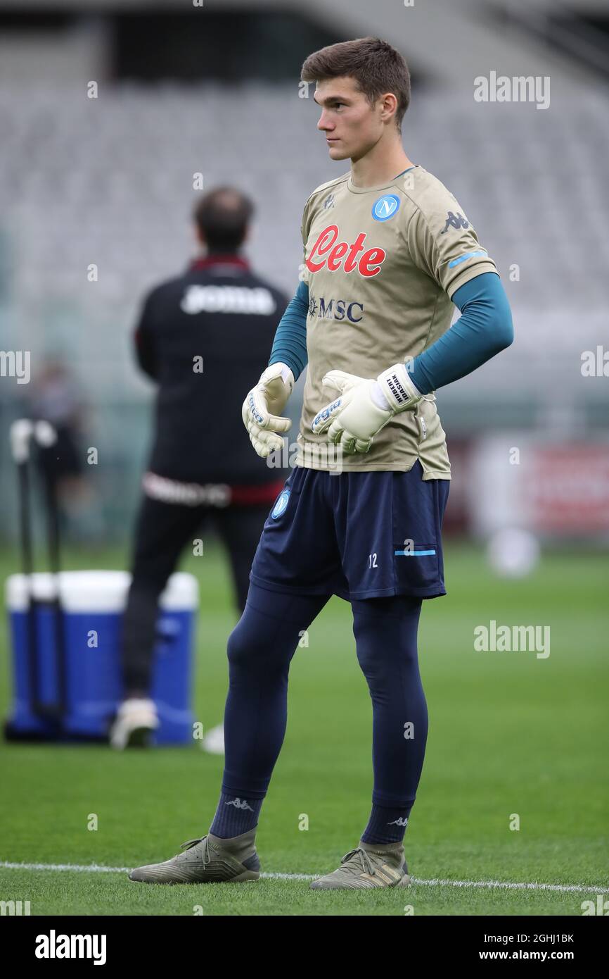 Torino 26 aprile 2021 hubert idasiak della ssc napoli durante il riscaldamento prima della ser