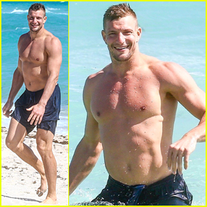 Rob gronwkoski shirtless miami