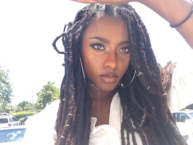 18B73B3A 50AE 4A44 899B 4DB73D215438