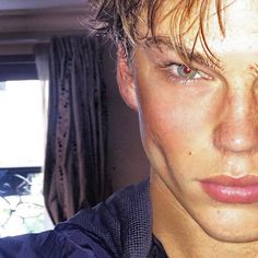 2BDBFAC1 9DA9 4227 9B62 6FD3D22719EE