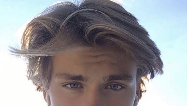 C0DC345C 30A5 4220 B003 7388BD7B0100