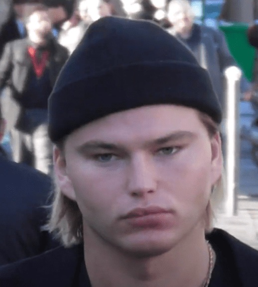 FF8F3BBE 23FF 4FA2 BBC6 B3B95DBAADB0