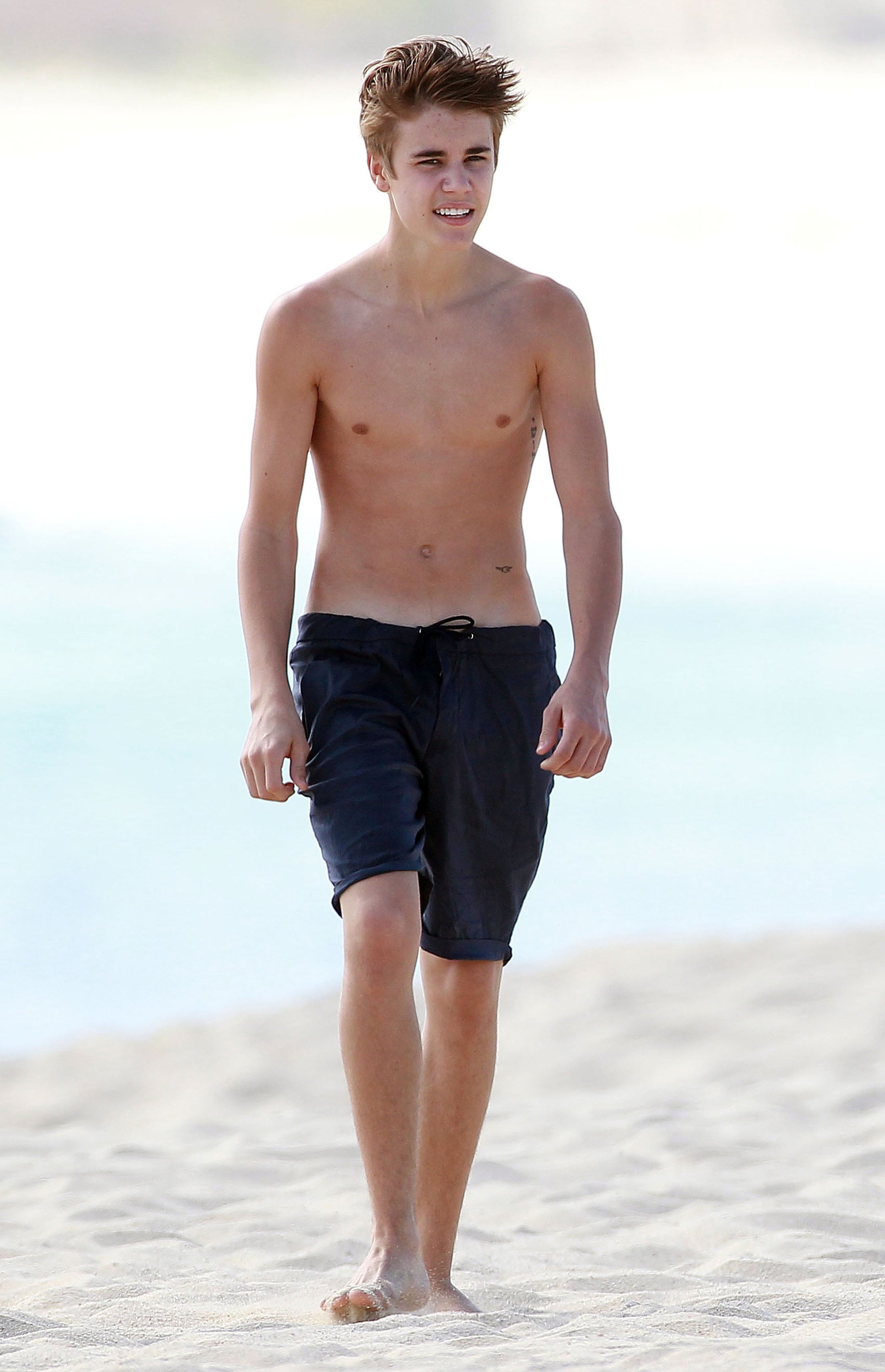 Justin Bieber showed off his beach body while vacation Mexico