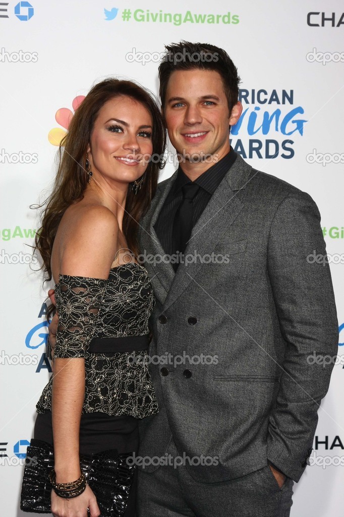 Depositphotos 17763639 stock photo matt lanter and angela stacy
