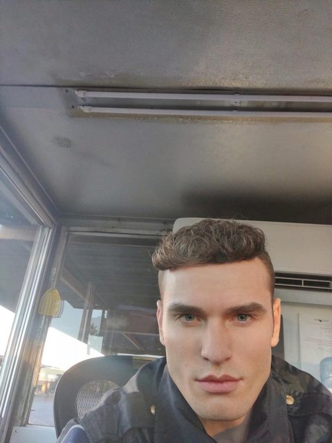 JqUdvdWl