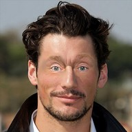 1660809381939