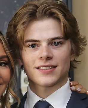 38F687F8 8741 4FC4 9E7F BC090B5FDDE1