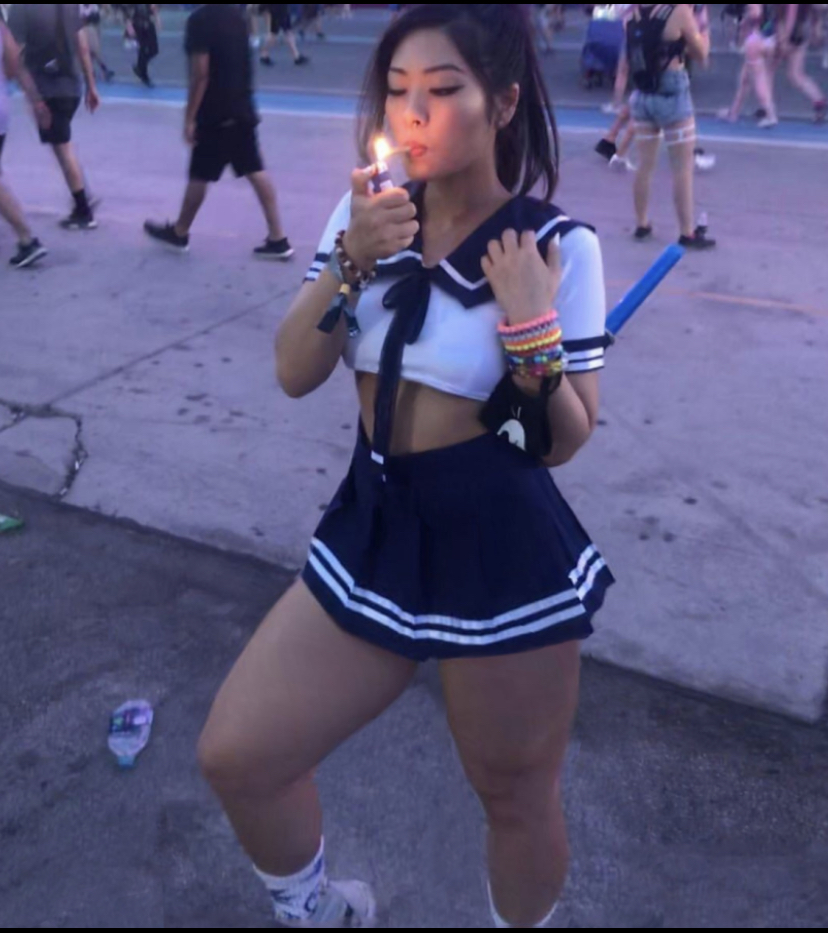 21F53438 426A 4F4E 9FC5 B58B59AE41BE