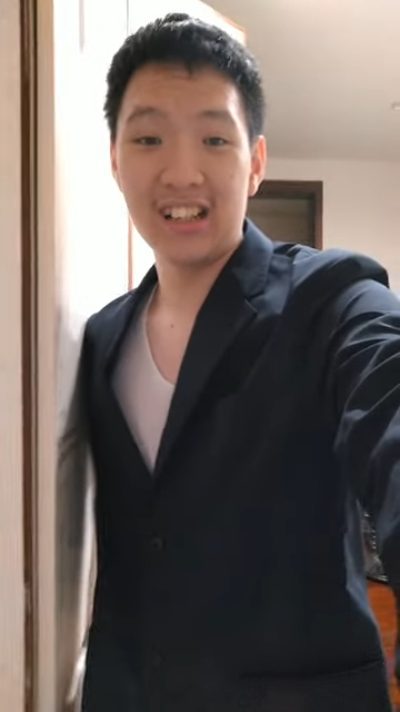 3023452 Reupload of Suit video 0 12 screenshot