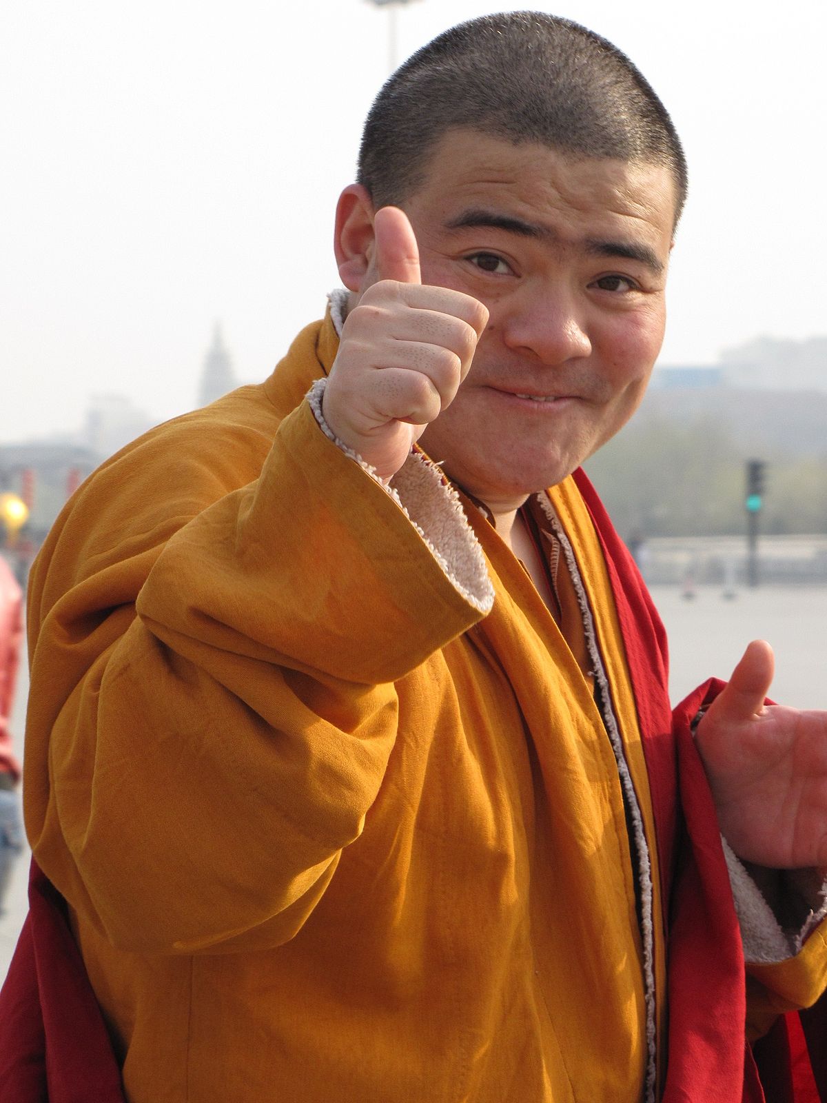 1200px Beijing bouddhist monk 2009 IMG 1486