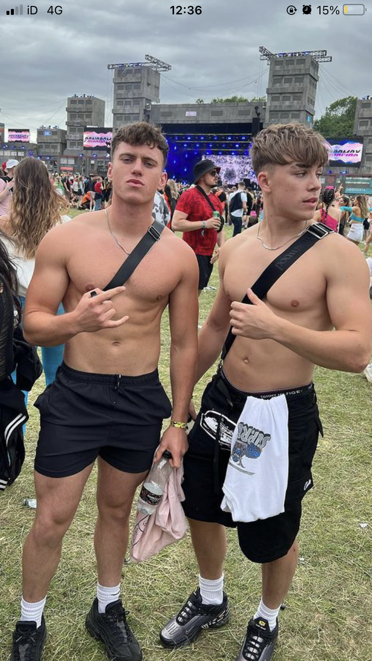 65A3FCBE 5FE7 4EBF 9803 C49E0C178118