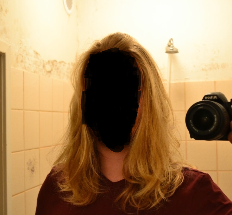 1663358811523