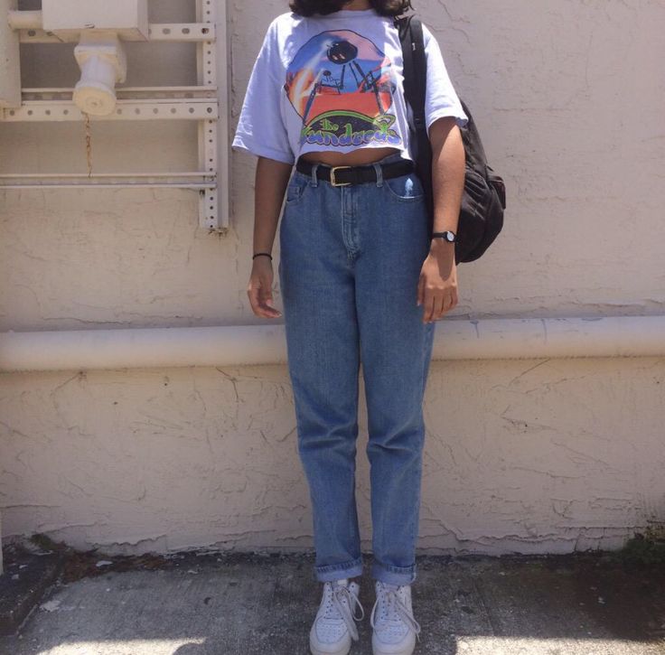 5c9ed97ee933027c58974d6060699b75  school hallways home movies
