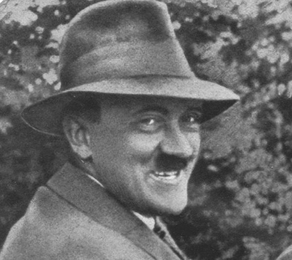Hitler stupid smiling 276417