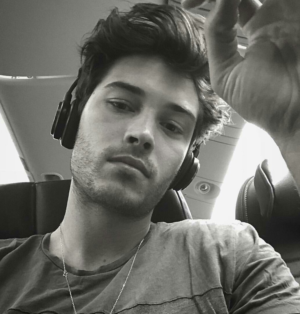 69999B9D 5460 4D68 B9D0 6BF57CD4EE58