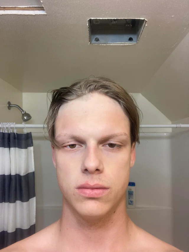 1664398423484