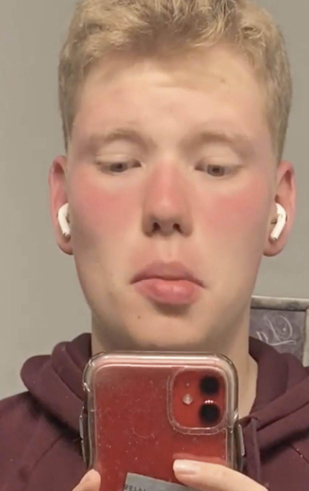 7BEA283F 4881 4820 9E74 0990A3D9D6CF