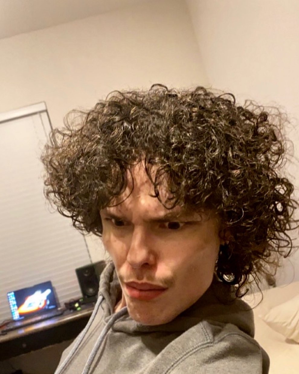 299E35D3 75D6 450A B879 6FDFE1EED1CE