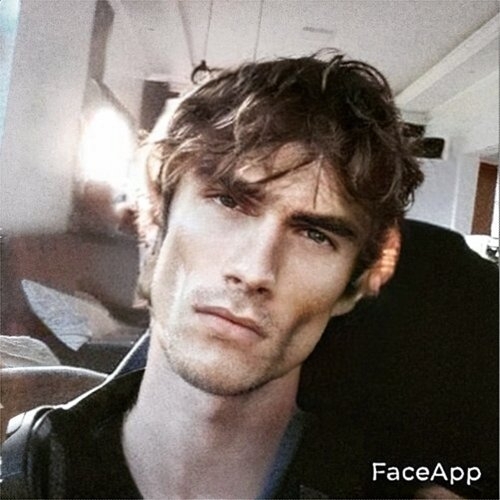 FaceApp 1666476853010